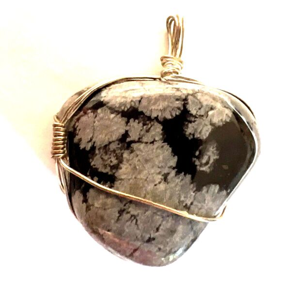 Black & Gray Snowflake Obsidian Pendant w/ Plastic Bracelet & Drop Earrings Set - Picture 6 of 16